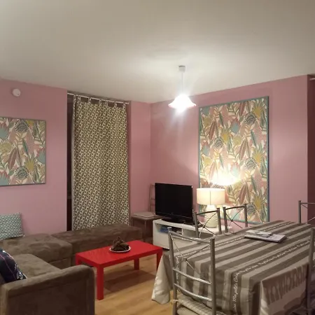 Gascogne, Rose Boreal Apartment Eaux-Bonnes